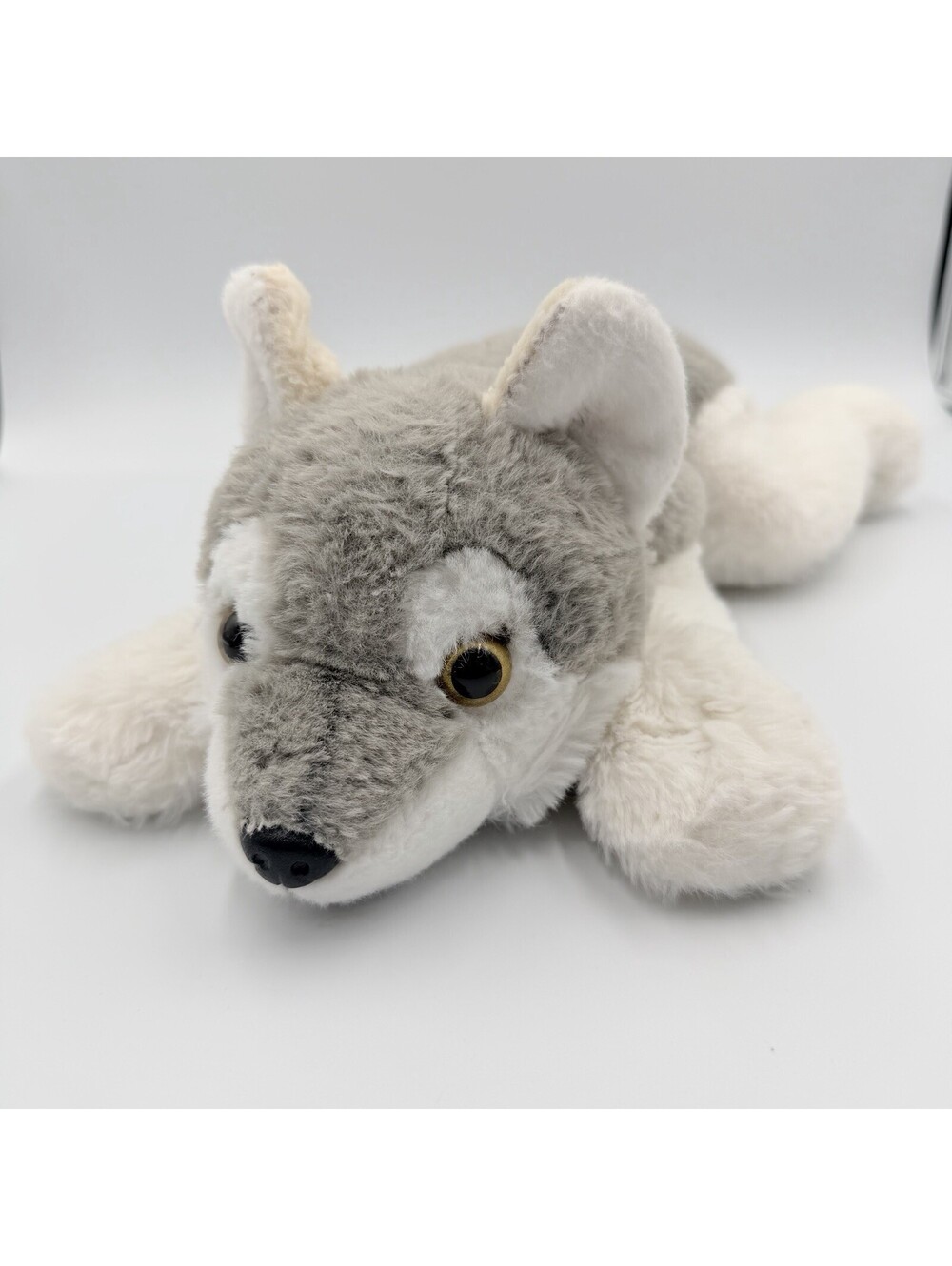 FAO Schwarz Wolf Husky Plush Lying Stuffed Animal Metal Logo Button Tag 14"